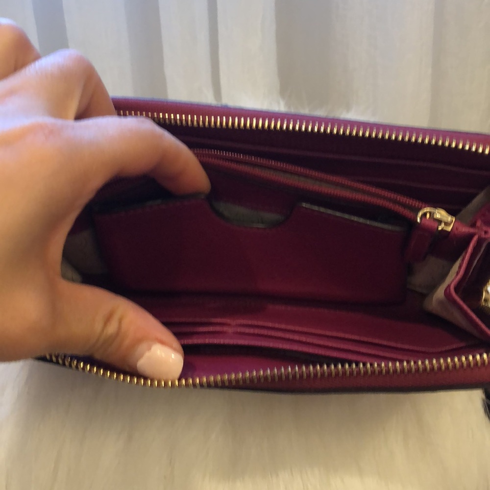 Wallet - Picture 10 of 10